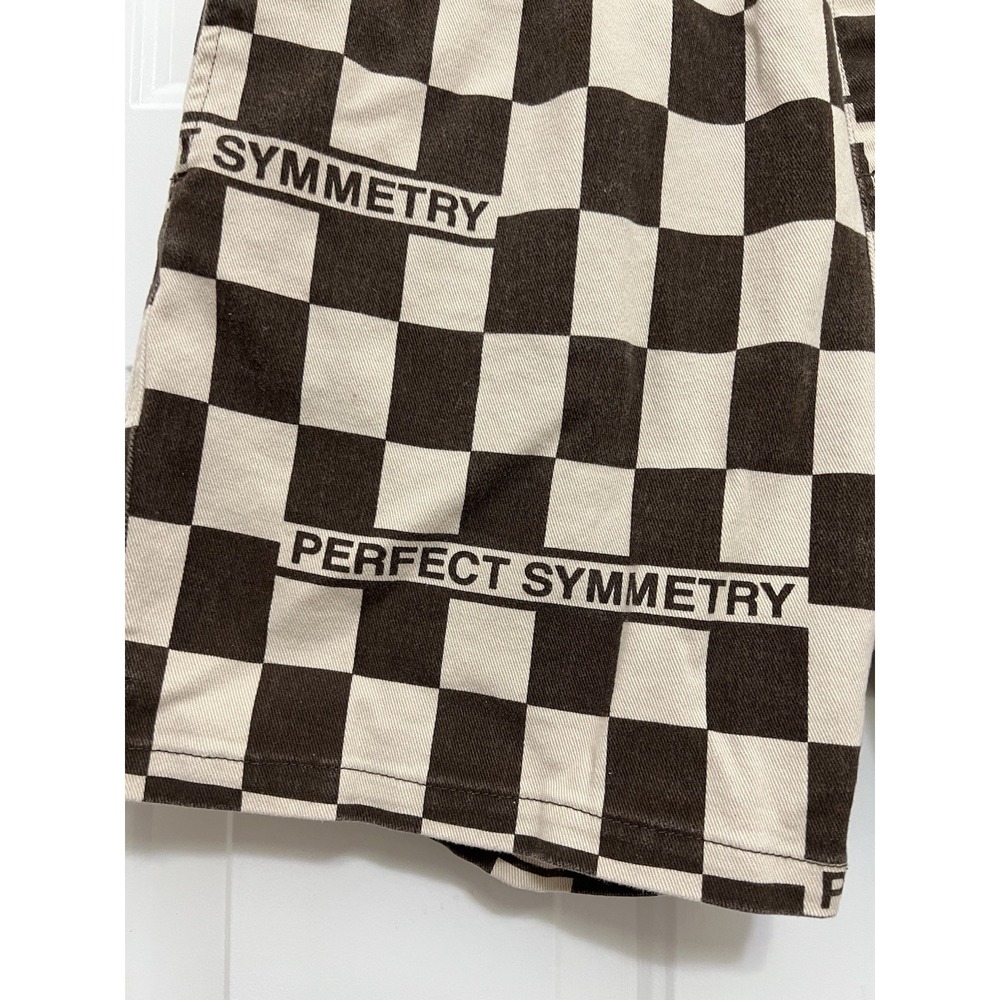 Men's H & M Relaxed Fit Elastic Waist Shorts‎ "Perfect Symmetry" Large Checker